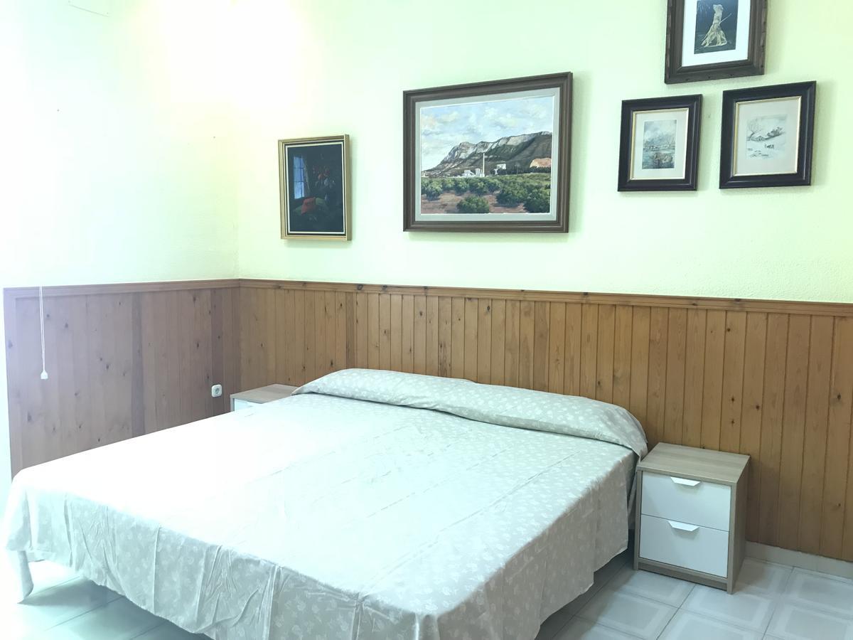 Hostal Marques De Campo Denia Bagian luar foto